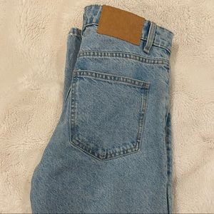 ZARA MOM JEANS